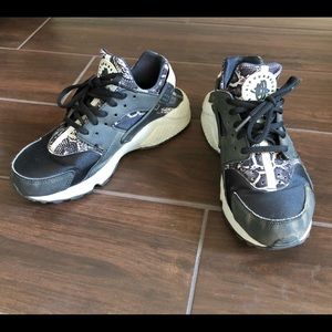 Nike Air Huarache sneakers